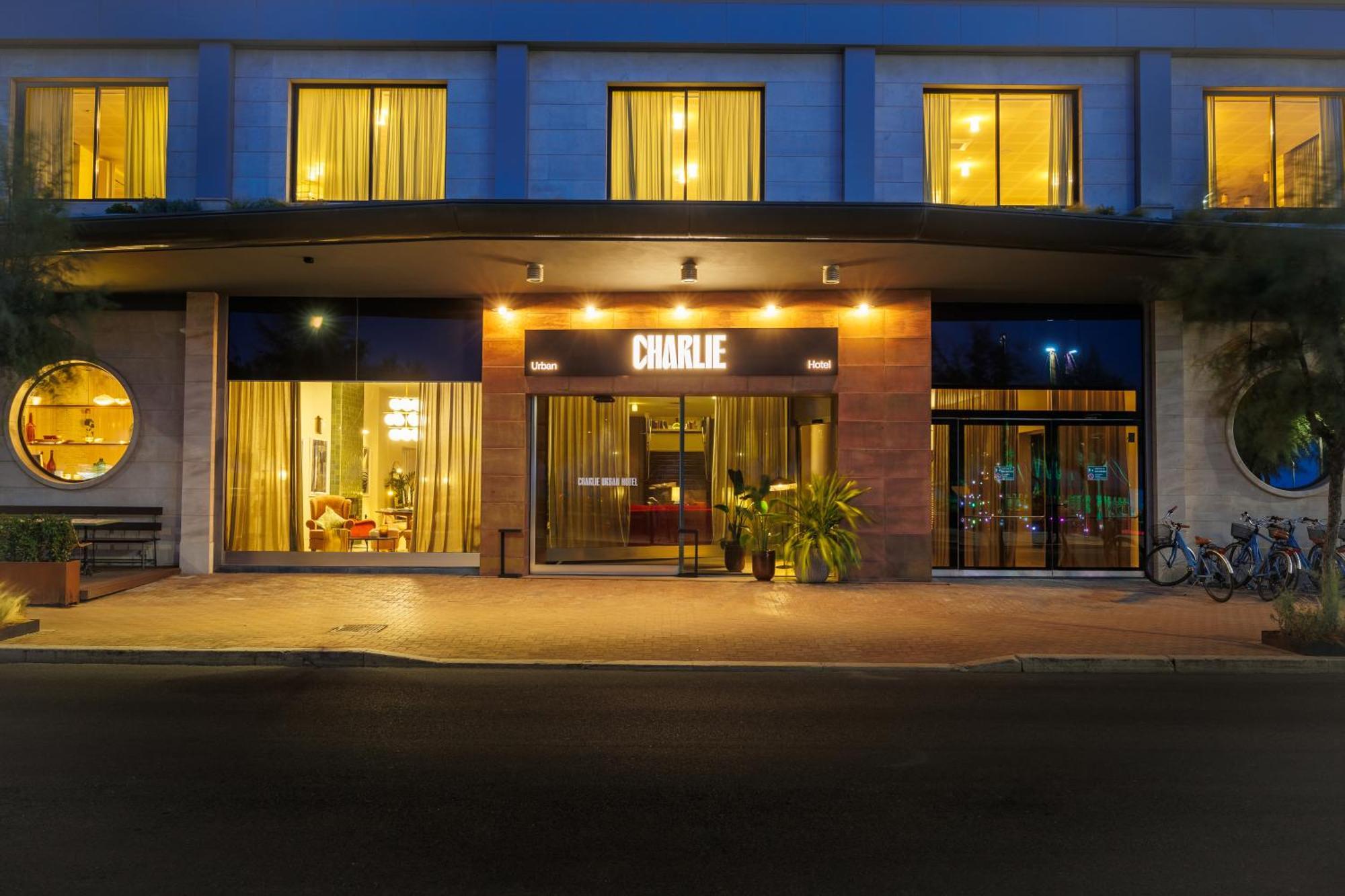 Hotel Charlie In 4*