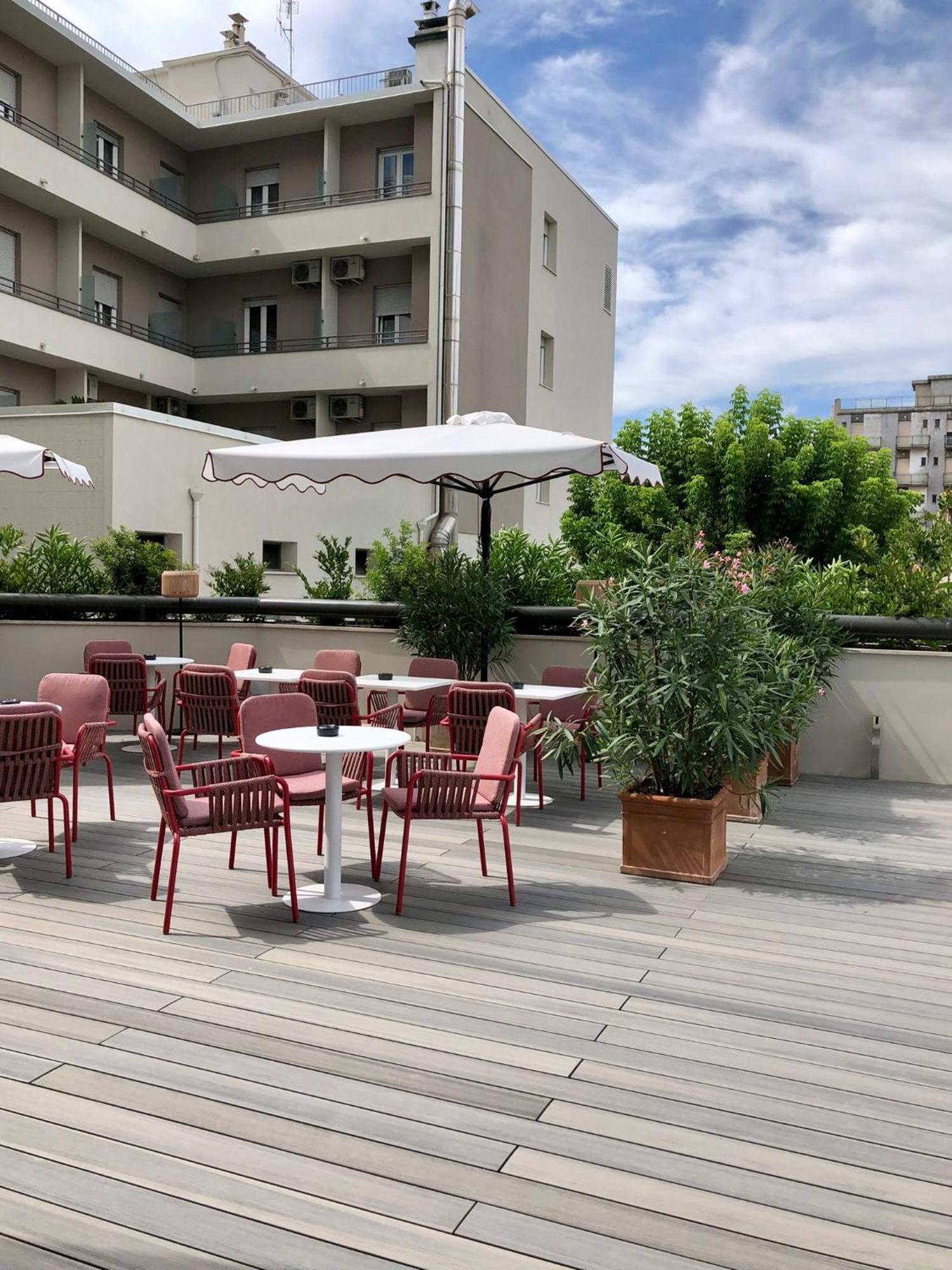 Hotel Charlie In 4*